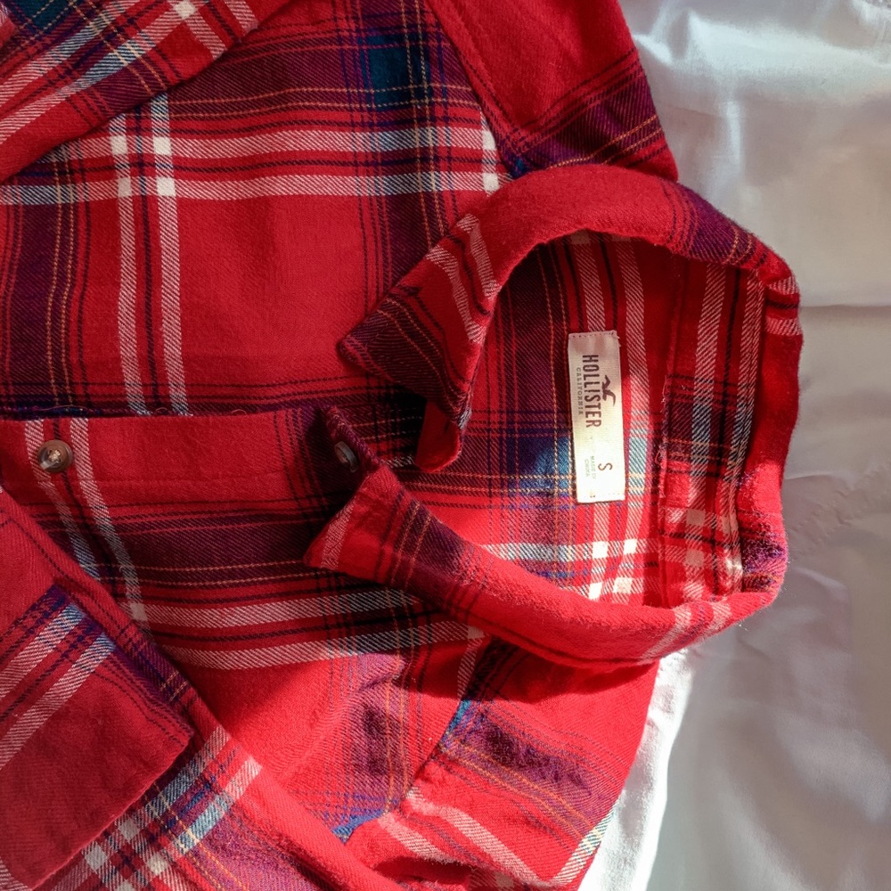hollister red/blue flannel